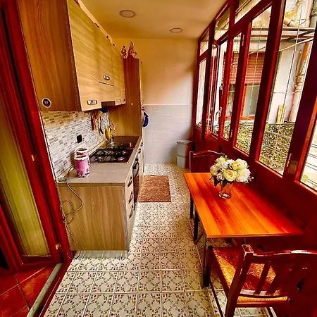 Casa Di Nonna Mia Bed & Breakfast Naples